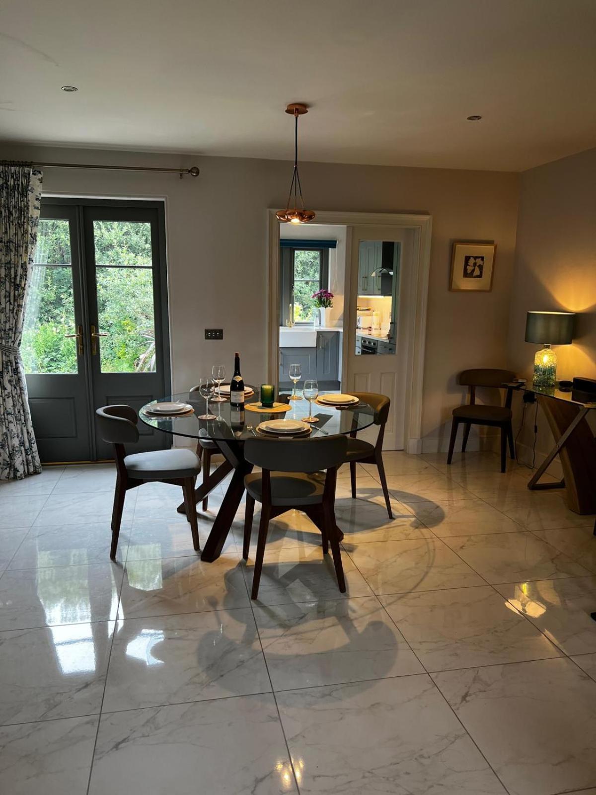 Chic Classy & Cosy At Lough Erne Golf Village And Resort Ballycassidy Eksteriør bilde